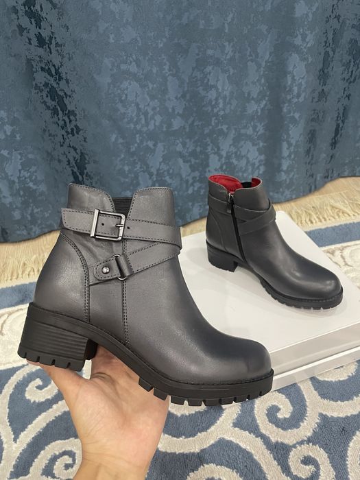 Продам женскую осеннюю обувь 36 р, Уральск