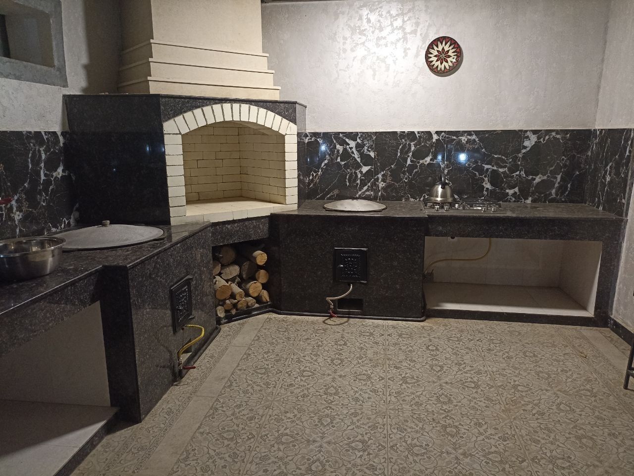Сдаётся семейная дача в Чарваке!