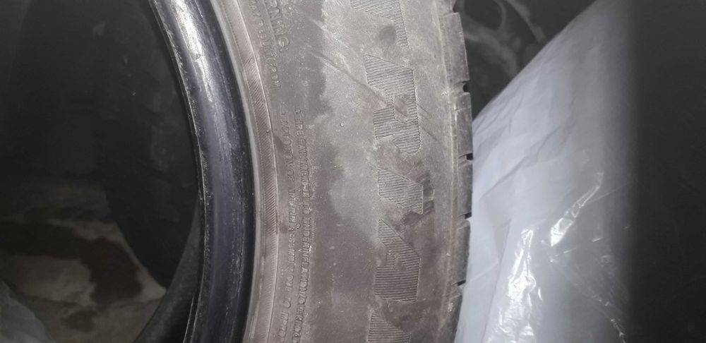 Cauciucuri iarna 215/60/17