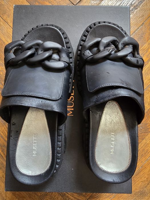 Saboti piele Musette