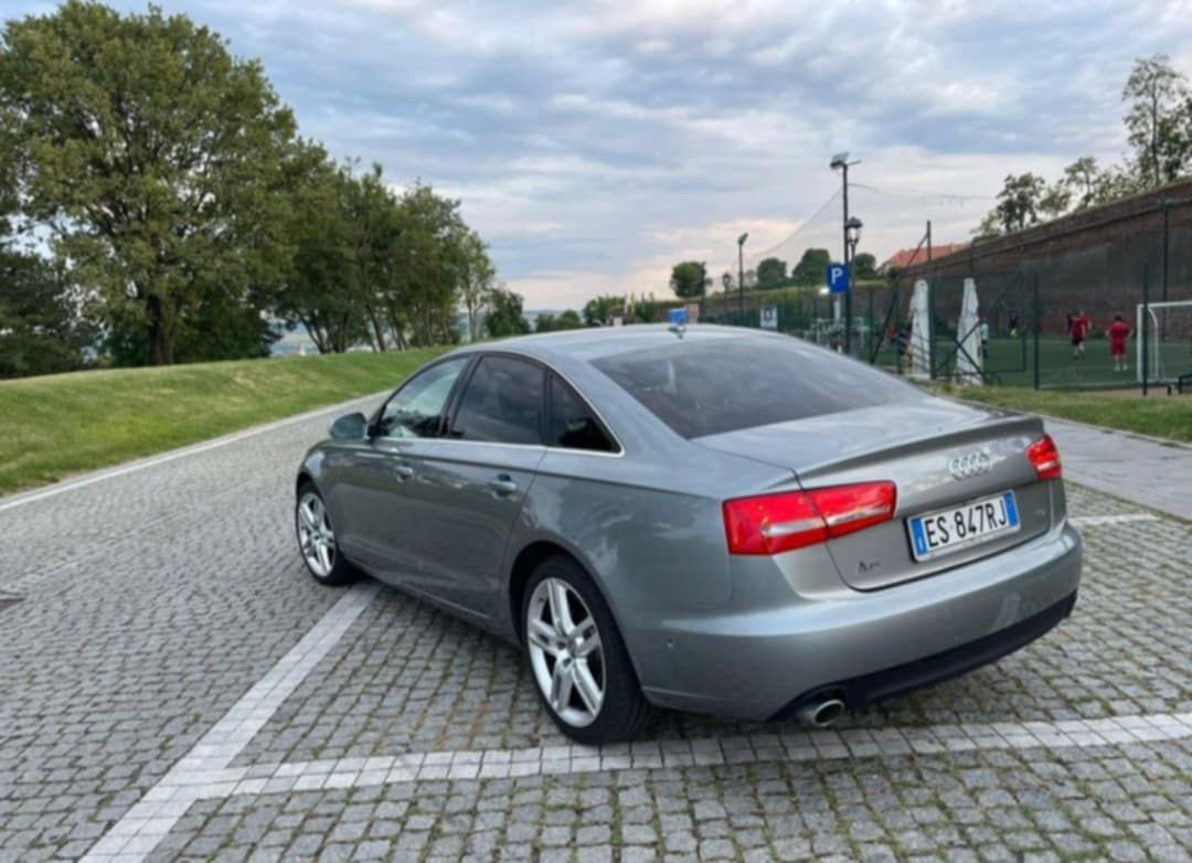 Vând Audi A6 Metrix An 2013/12 Diesel
