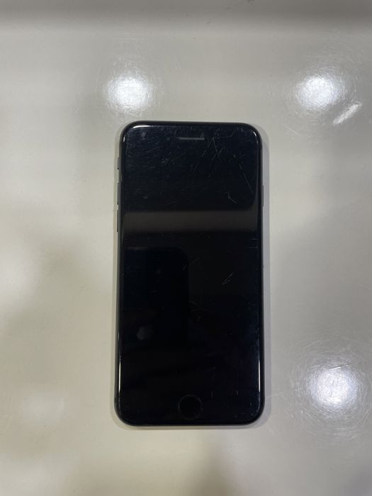 Iphone 8 черен