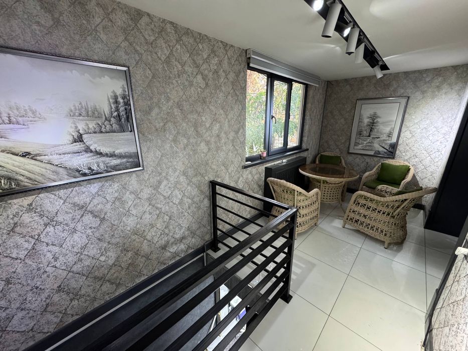 СДАЕТСЯ В АРЕНДУ Помещение под офис Первая линия