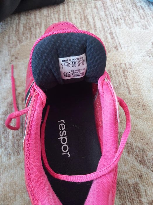 Дамски маратонки Adidas response cushion 22