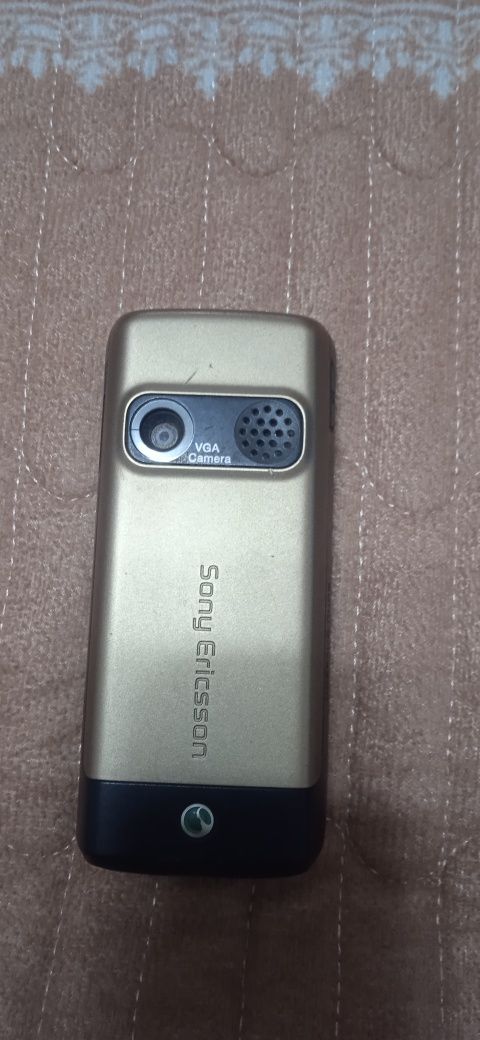 Sony  Ericsson k 320i
