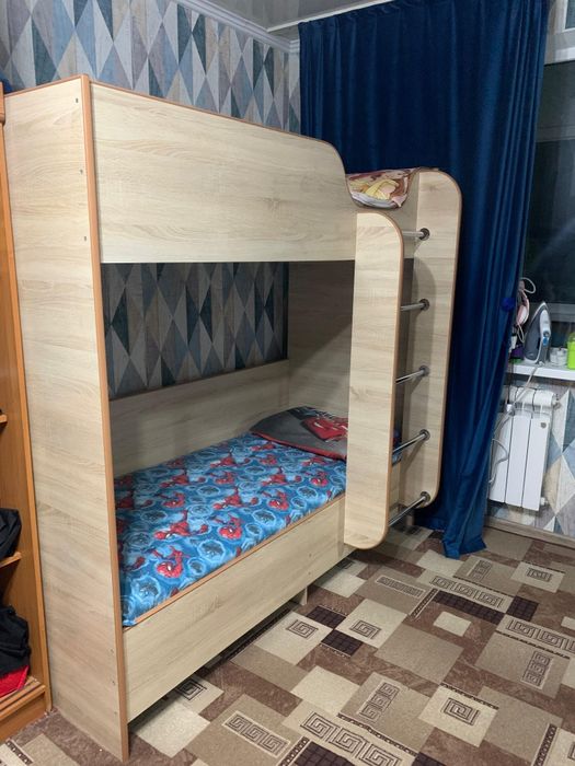 Срочно продам детскую кровать.