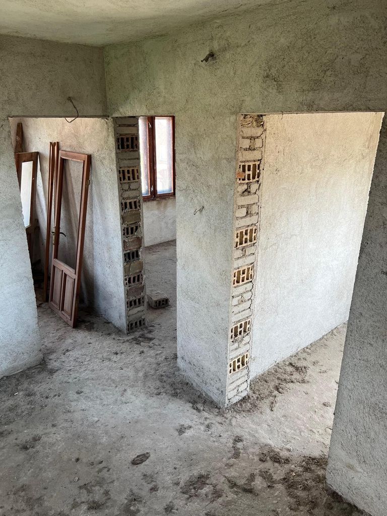 Продава се Къща в Пазарджик, Устрем - 204 кв.м за 569 €/кв.м - Снимка #5