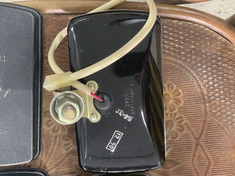 РЕТРО Волга 3102 ГАЗ фарове жълти за мъгла с капаци нови СССР