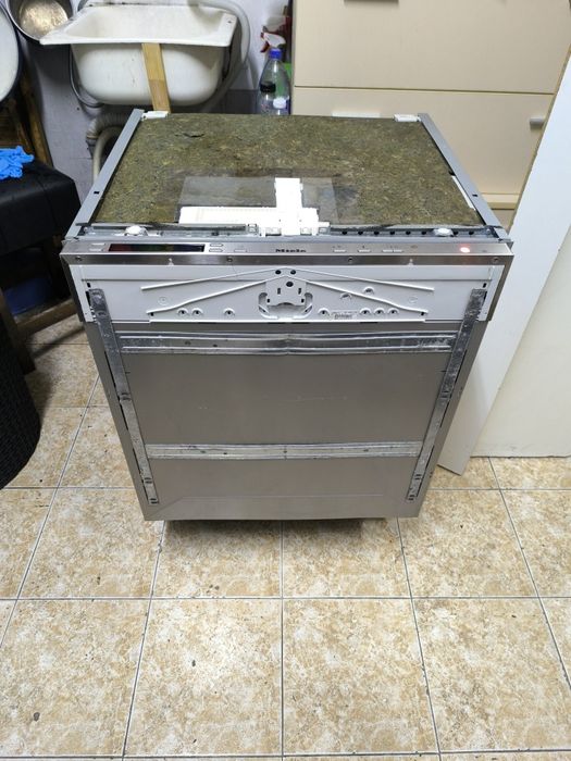 Съдомиялна Miele G 1872 SCVI за вграждане на 60см.