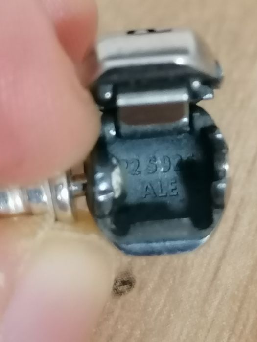 Vând 2 brățări tip pandora originale