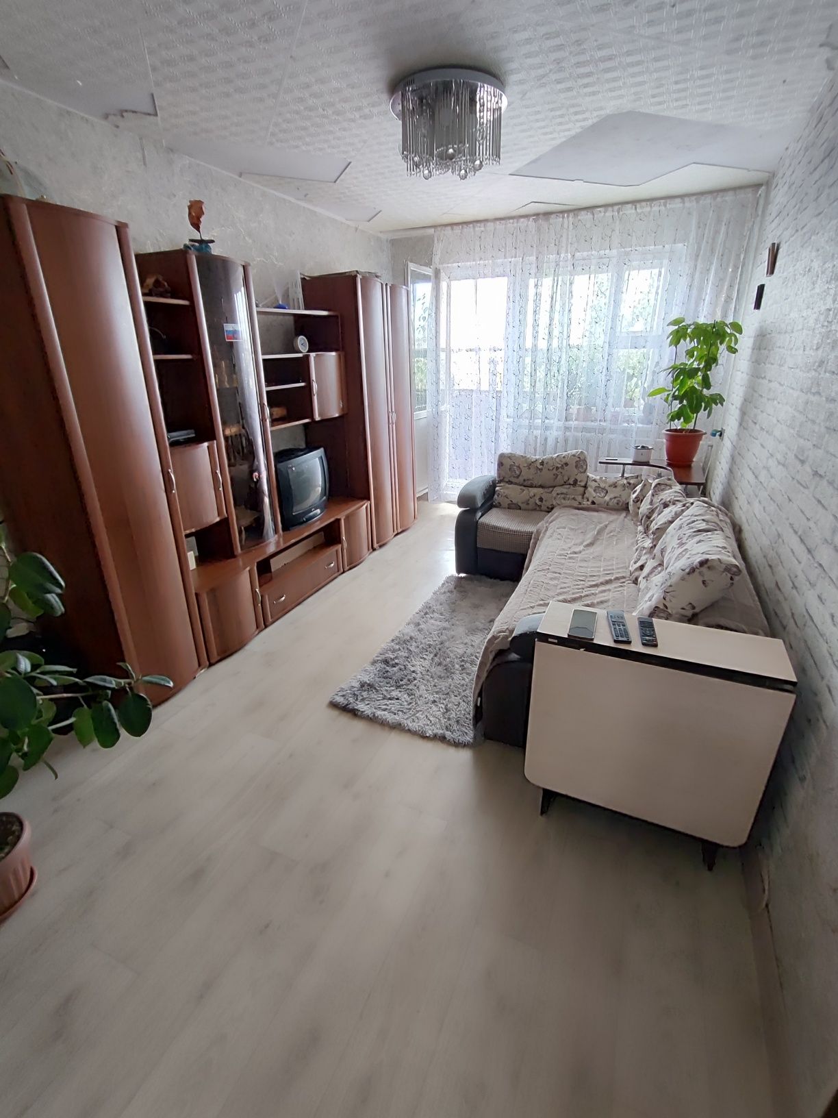 Продается 2-комн (9-11, 5 эт)