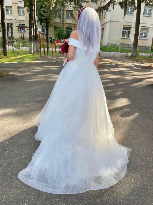 Rochie de mireasă tip A-line/ prințesă - ivoire, sclipici fin
