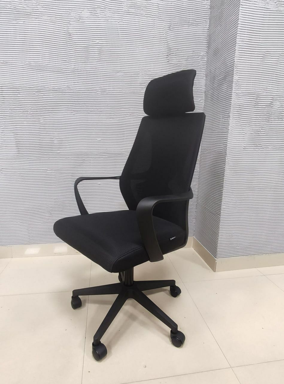 Офисное кресло модель 7035