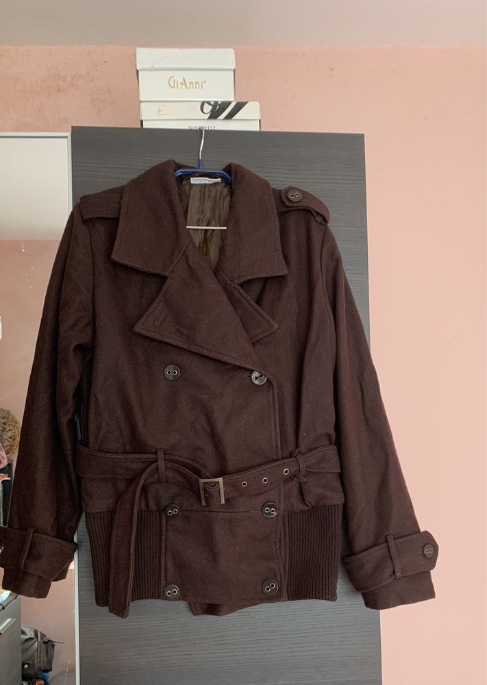 Zara Палто зимно,бежово,различни