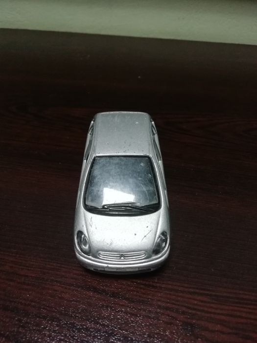 Maisto Citroen Xsara Picasso количка 1/43 Ситроен Ксара Пикасо