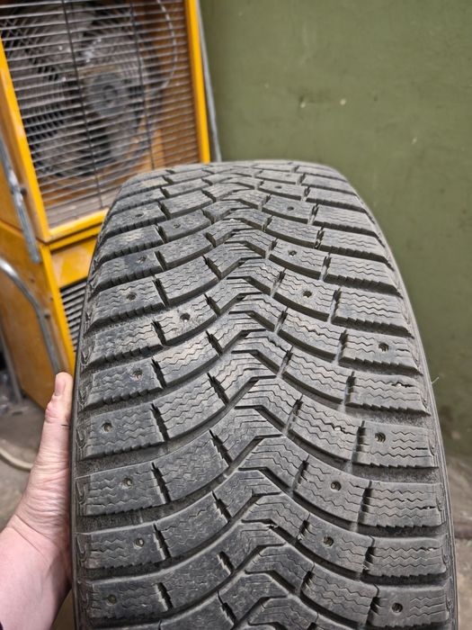 Зимние шины R18 шипы