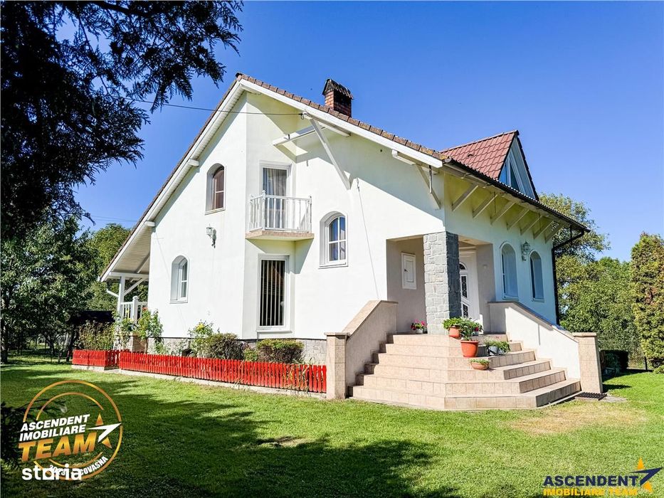 FILM & 3D! Casa spatioasa si primitoare in inima satului Bicfalau