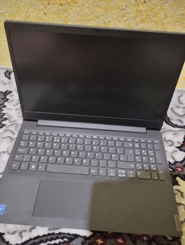 Lenovo kompyuter bor yangi