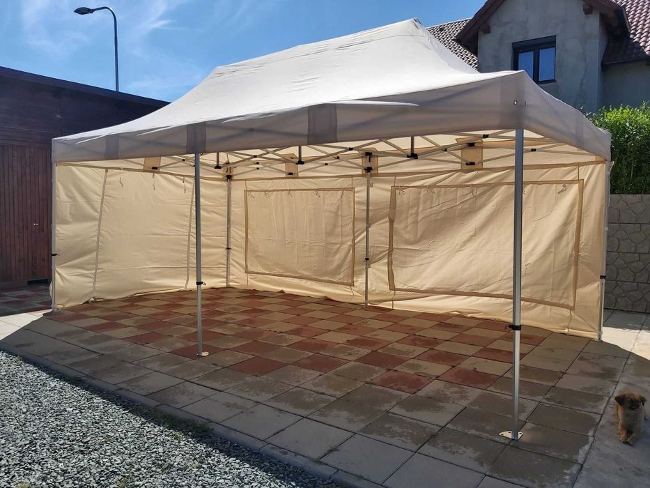 Inchiriez masa dreptunghiulară cu scaune