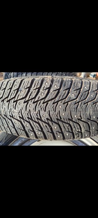 Шины в комплекте, в идеальном состоянии,.