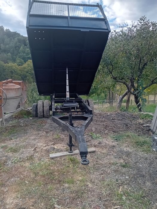 Vind remorca pentru tractor