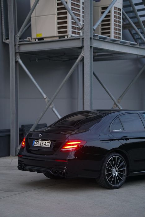 Mercedes-Benz E43 AMG 4Matic 9G-TRONIC