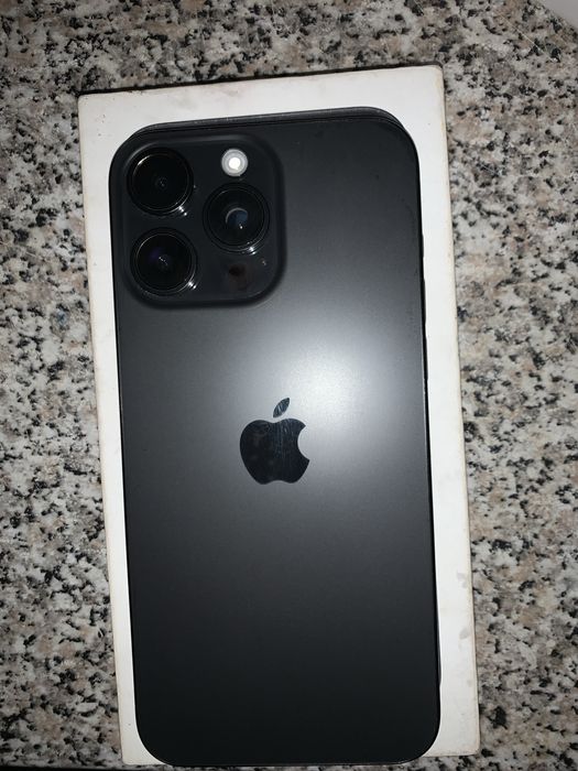 Айфон 15 про мах