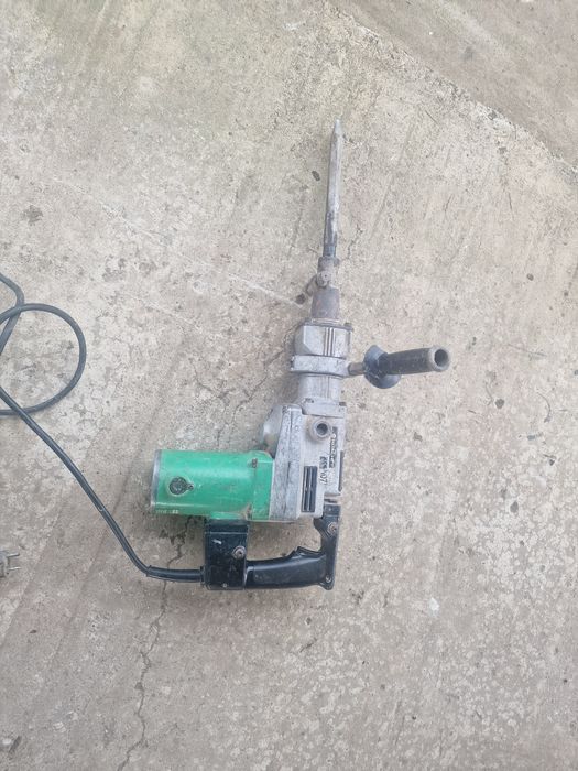 Ciocan demolator HITACHI!!
