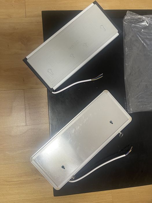 Vând lampă led “EXIT”