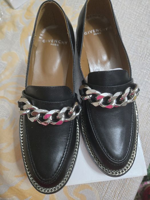 Лоферы кожанные Givenchy