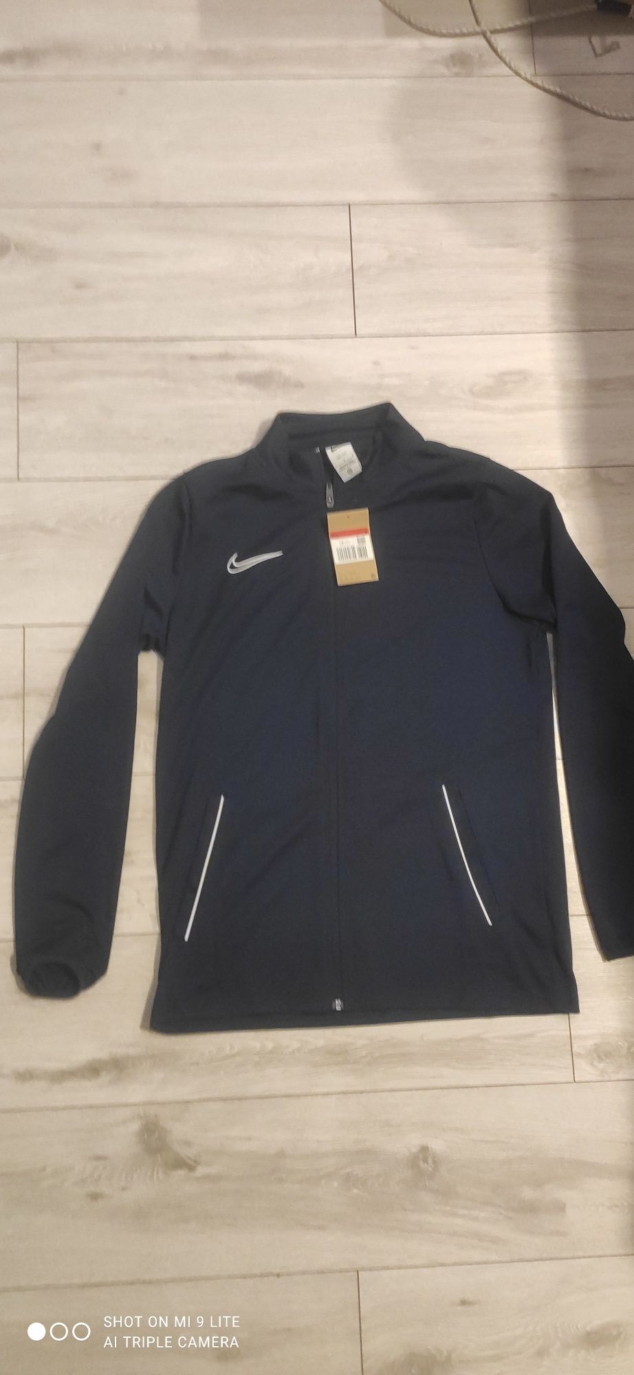 NIKE спортен екип L