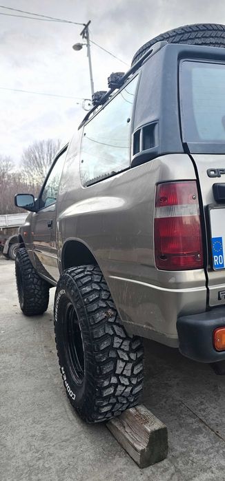 Vând Opel Frontera A 2.0 i 4x4 LSD