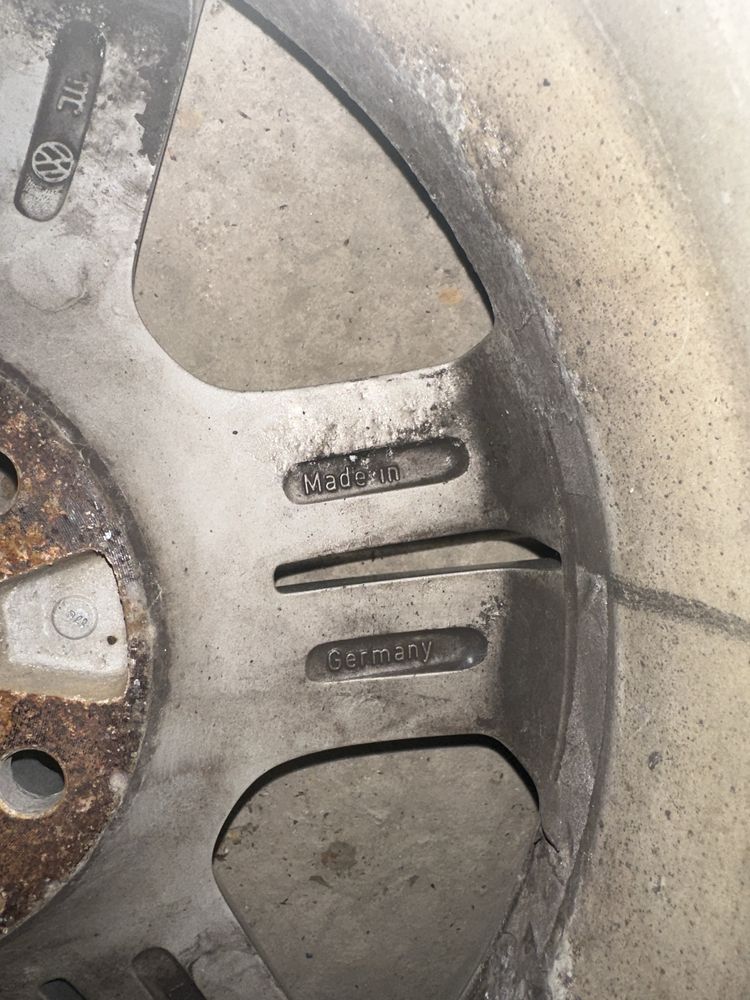 Диски 5/120 r16 vw