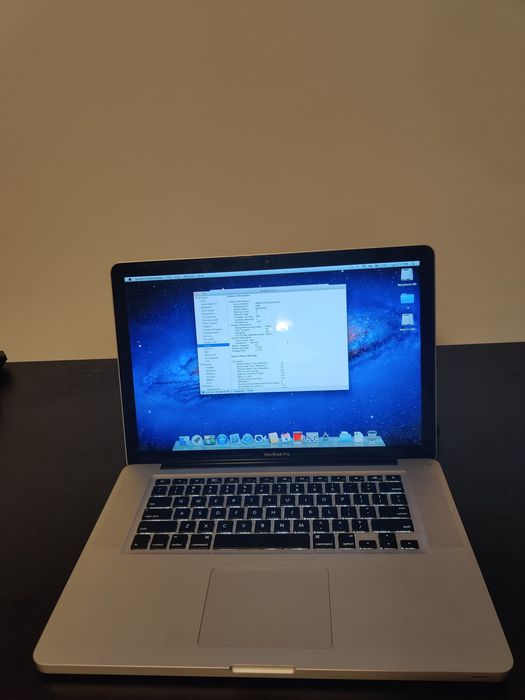 Macbook pro A1286 early 2011 cu i7 - 15 inch