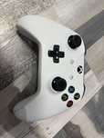 Контролер за Xbox One и за PS4
