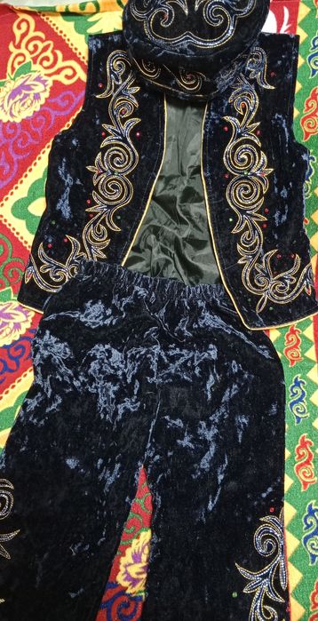 Костюм национальный