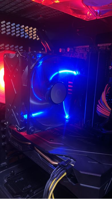 продам игровой компьютер тянет многие игры ны высоких/ультра