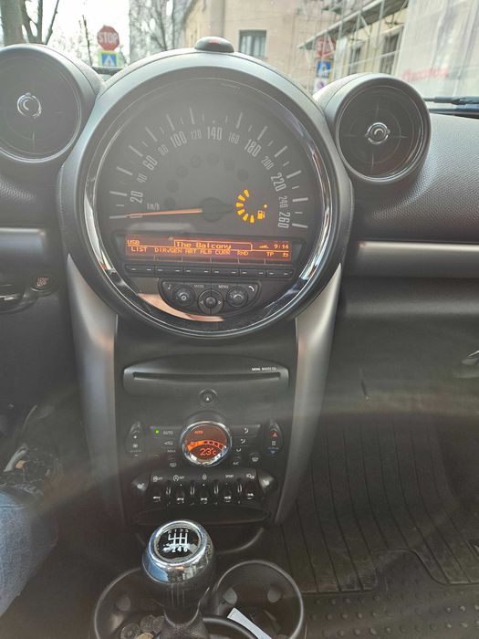 Vând / schimb MINI Countryman One 1.6 Benzină, 2014
