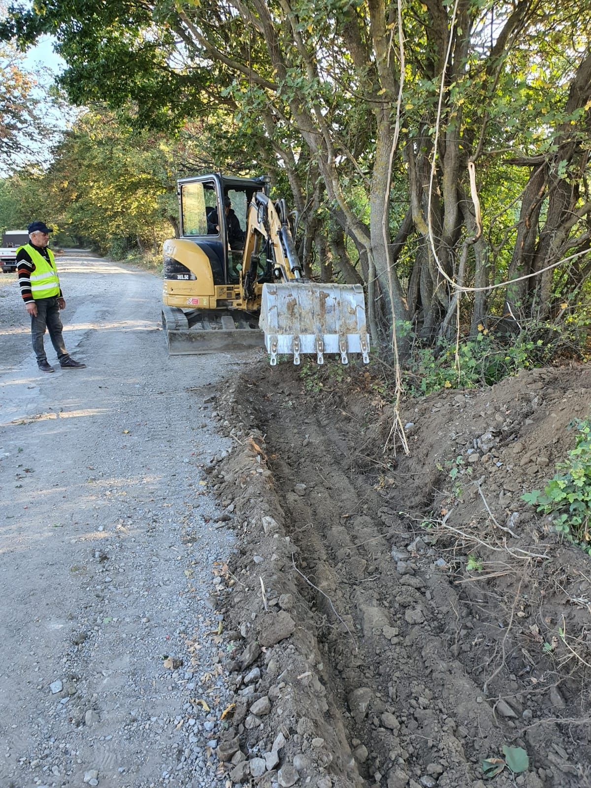 Montaj fosa septica Buldoexcavator Sapatura fundatie Piscina iazuri