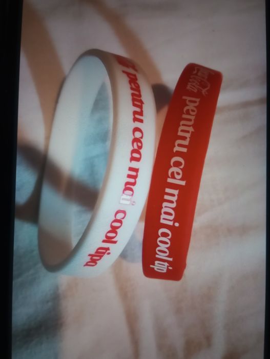 Brățării pentru tineri