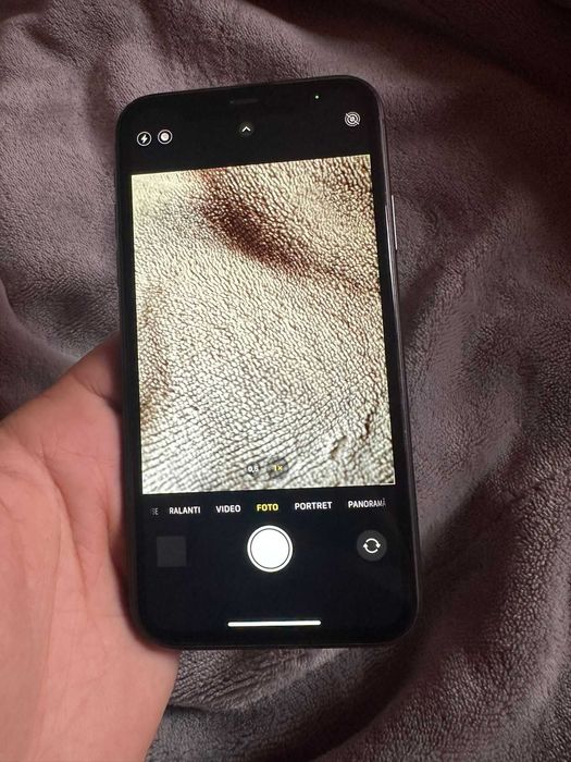 Iphone 11 NEGRU sau ALB Baterie 100% Liber de retea