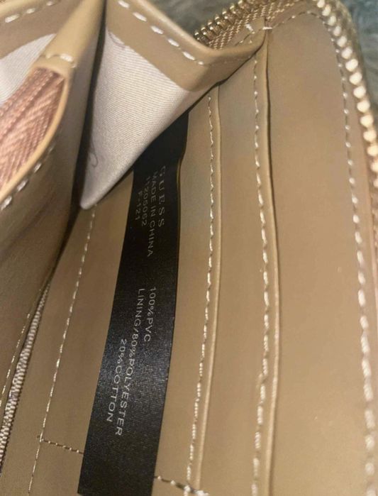 Portofel Guess Damă – Brand New, Eleganță la Super Preț