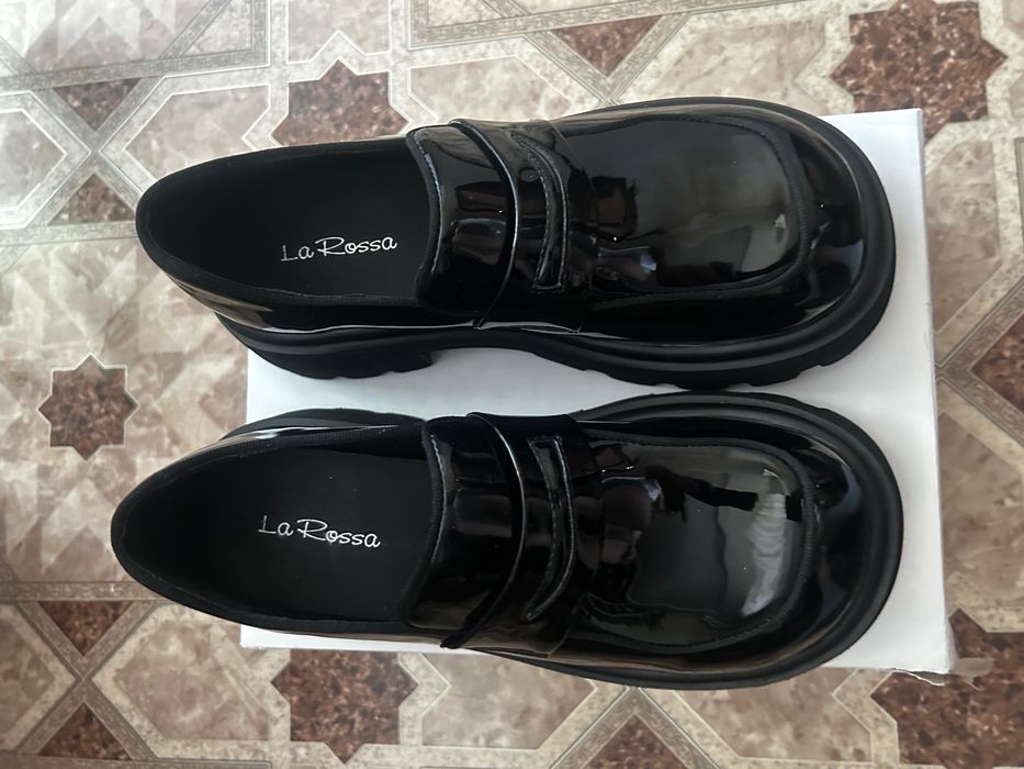 Продам новые лоферы.