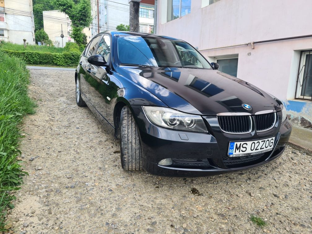 BMW 318 E90 318i