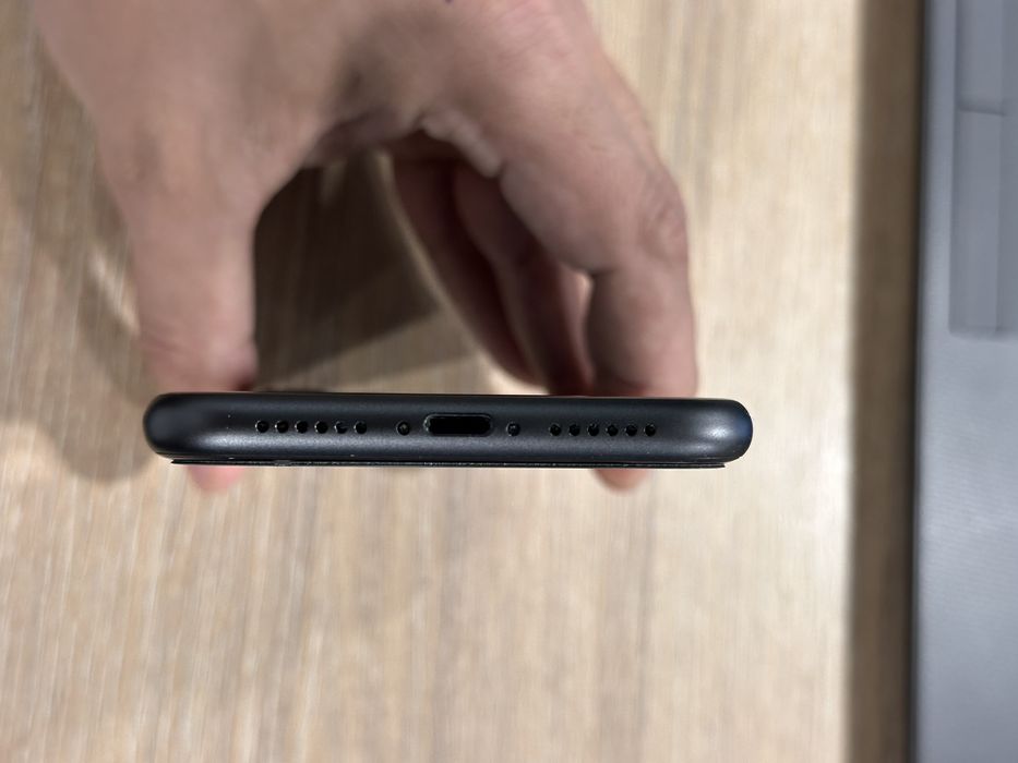 Iphone 11 иеальное состояние