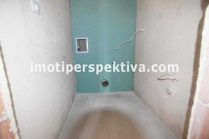 Продава се Тристаен апартамент в Пловдив, Кючук Париж - 105 кв.м за 1167 €/кв.м - Снимка #9