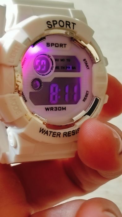 Дамски спортен часовник