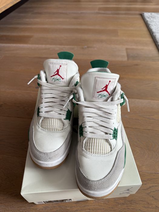 AIR JORDAN 4 Retro sp