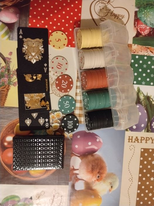 Set de poker nou-nouț + pachet de cărți profesional