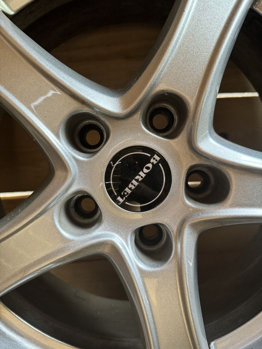 Set complet roti de iarna 225/60 R17 cu senzori de presiune